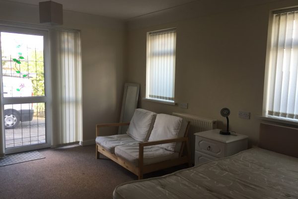 10 Bridge Avenue (1b)