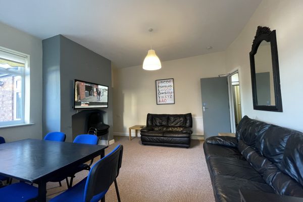 10 Bridge Avenue (LRa)