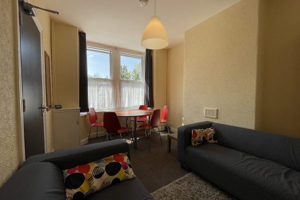 8 Derby Street West (10)