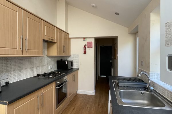 8 Derby Street West (3)