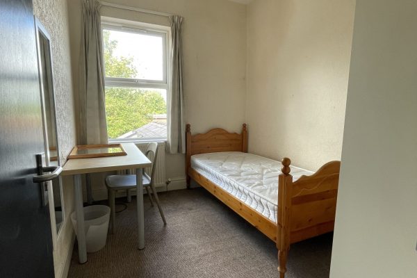 8 Derby Street West (8)